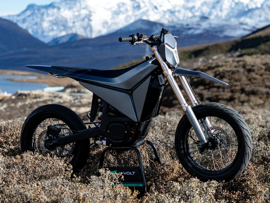 Qui sommes-nous - Yvolt surve v mountain forest - Y-VOLT Motorcycles
